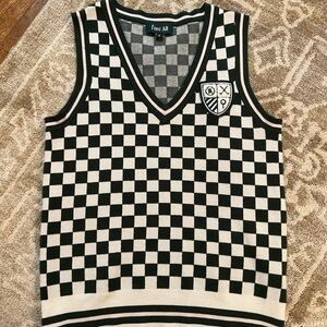 Green & White Fore All Sweater Vest